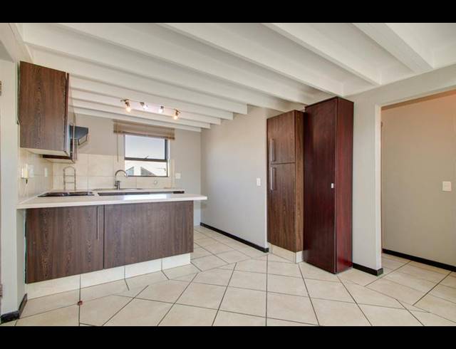 2 BEDROOM APARTMENT FOR SALE IN LONEHILL